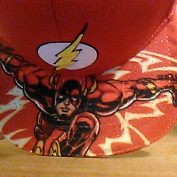 Flash hat - Picture 2 of 2